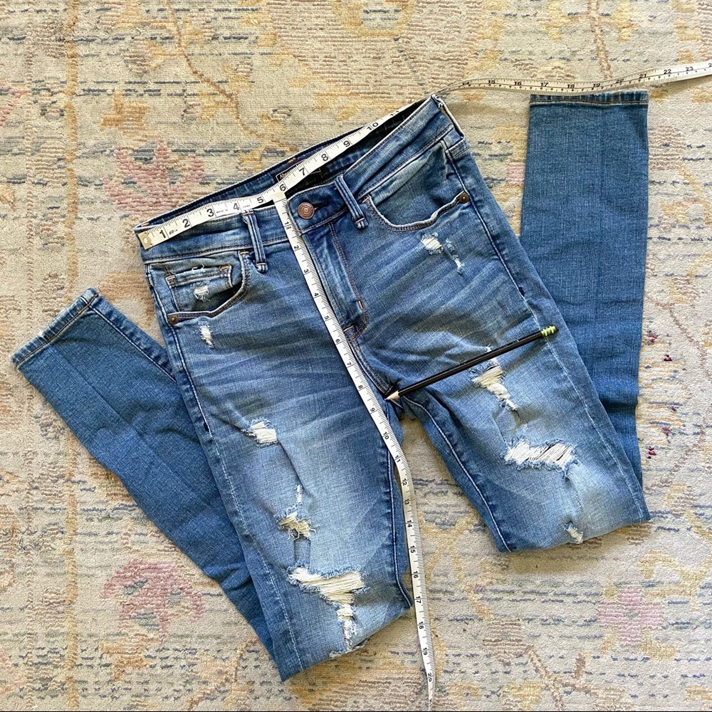 NWOT • AF • Size 26/2R • Mid Rise Super Skinny Jeans - Picture 2 of 3